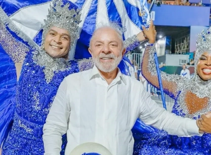 Lula Carnaval oposição