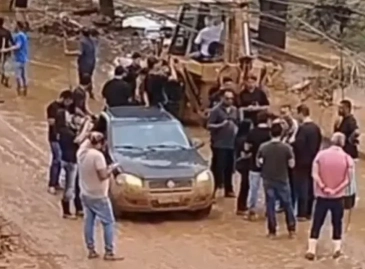 Nikolas Ferreira vídeo enchente Ubá