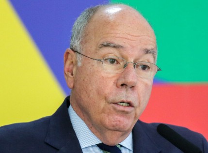Moraes barra visita