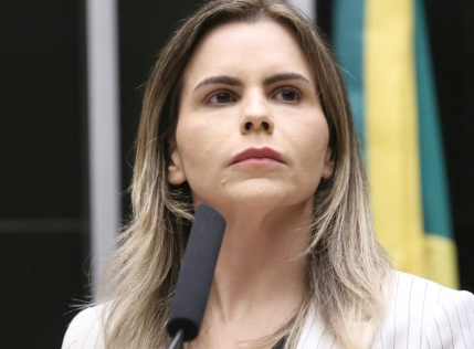 Clarissa Tércio