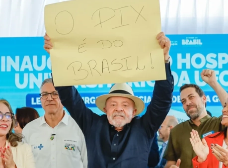 Lula defende o Pix