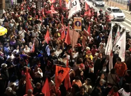 protesto contra escala 6x1