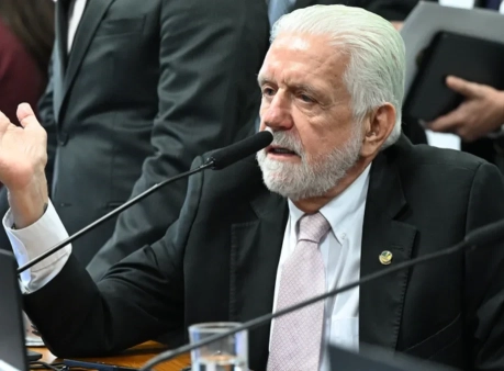 PF investiga Jaques Wagner