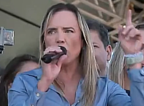 Celina não deslancha