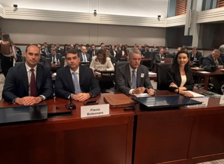 pesquisa AtlasIntel Flávio Bolsonaro