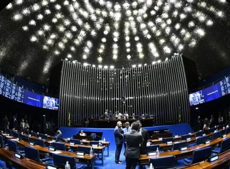 Congresso inimigo do povo