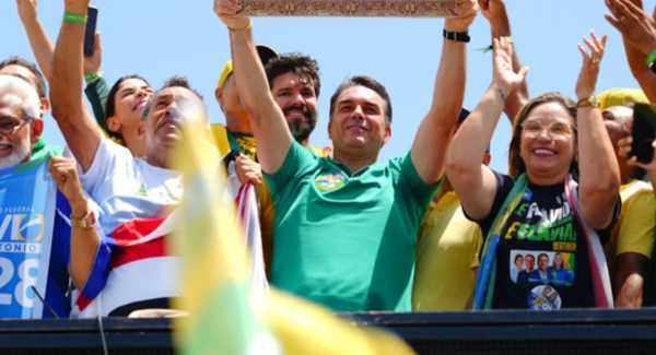 Vorcaro jatinho Flávio