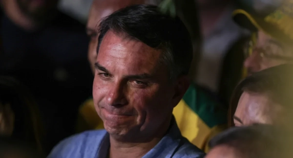 Nova Constituição Flávio Bolsonaro